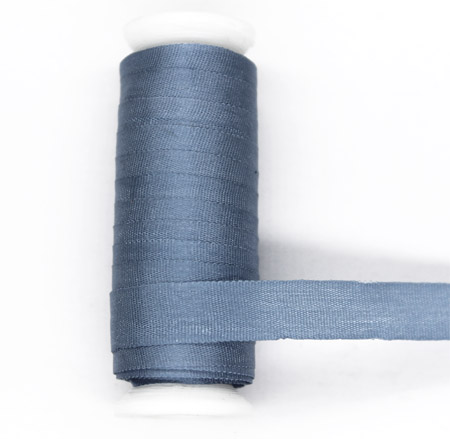 713 - Seidenbändchen 7 mm breit, 10-m-Spule, Farbe: Taubenblau